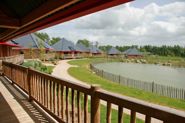 Safari Lodge au zoo de Cerza à Hemival-les-Vaux