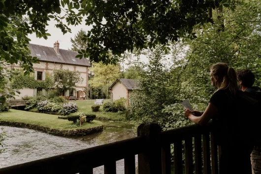 Randonneurs dans la Vallée de la Scie
