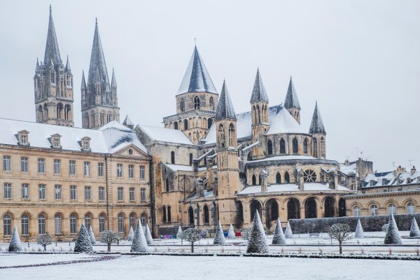 Mairie de Caen sous la neige