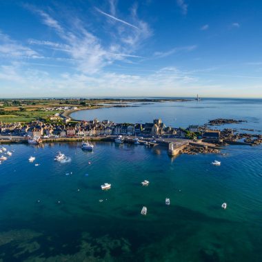Vue aérienne de Barfleur