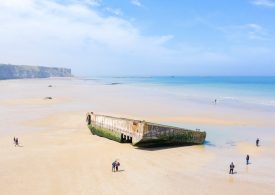 Sur la plage d'Arromanches