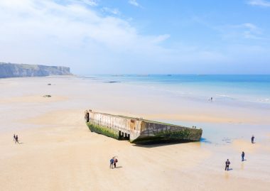 Sur la plage d'Arromanches