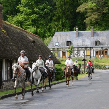 Chevauchée du Pays d'Auge à la Seine